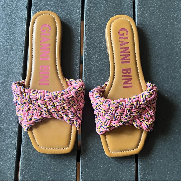 Gianni Bini Woven Bradyn Sandal - Picture 2 of 7